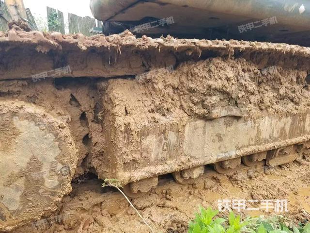 单侧履带整体（整机外观）