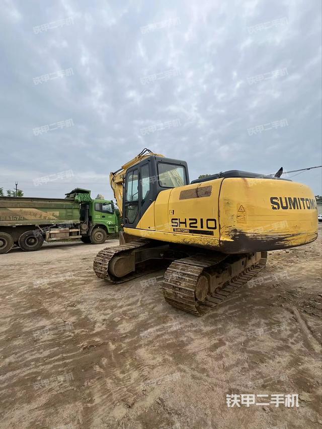 驾驶室整体（整机外观）