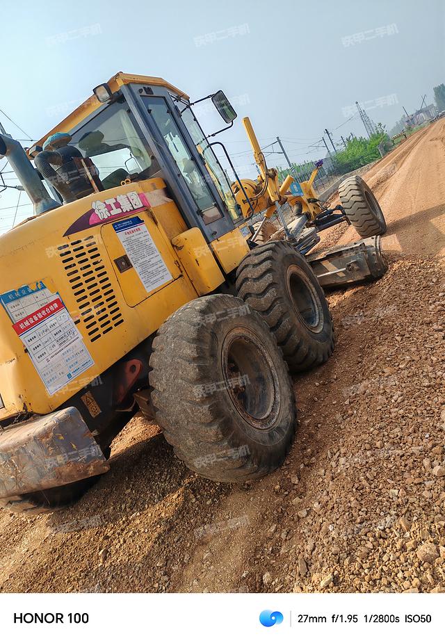 整机右后45°（设备外观及核心部件）