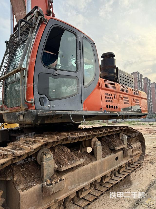 驾驶室整体（整机外观）