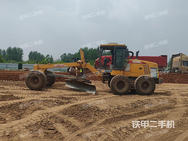 整机左侧（设备外观及核心部件）