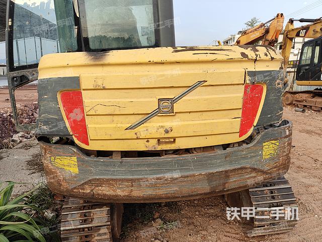 驾驶室整体（整机外观）