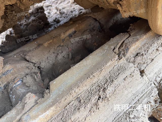 单侧履带整体（整机外观）