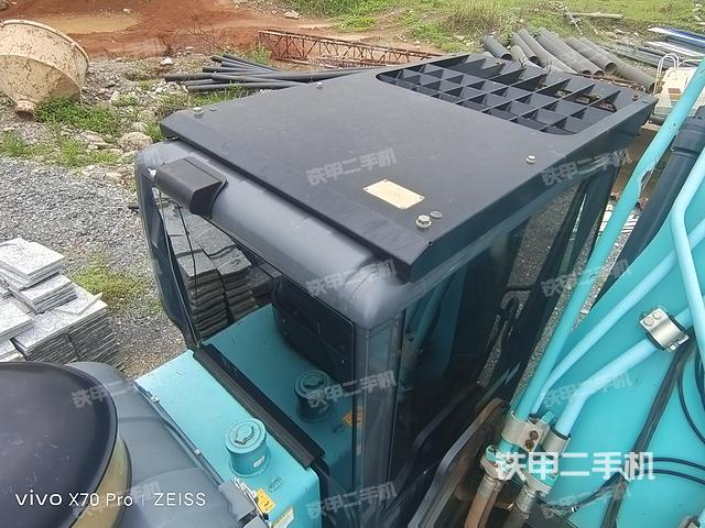 驾驶室顶部（整机外观）