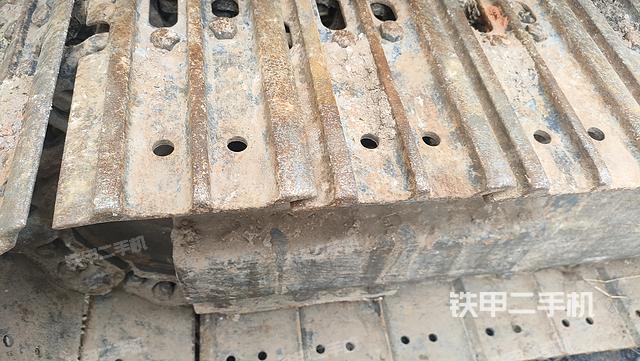 单侧履带整体（整机外观）