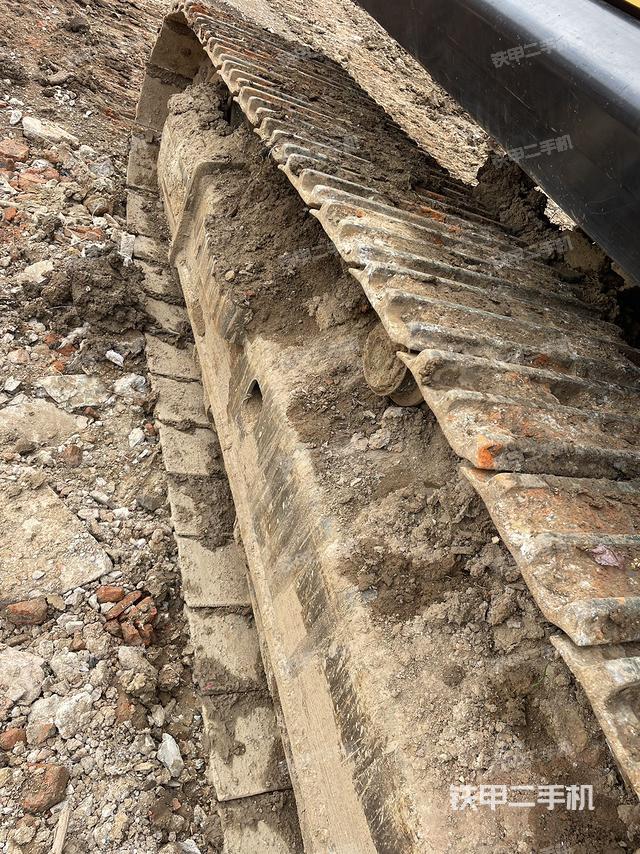 单侧履带整体（整机外观）