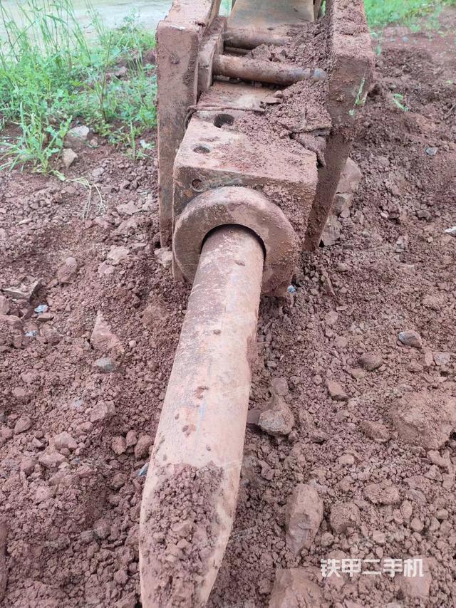 整机左侧（设备外观及核心部件）