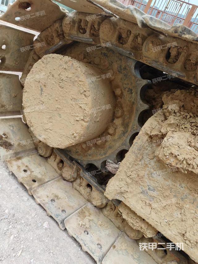 单侧履带整体（整机外观）