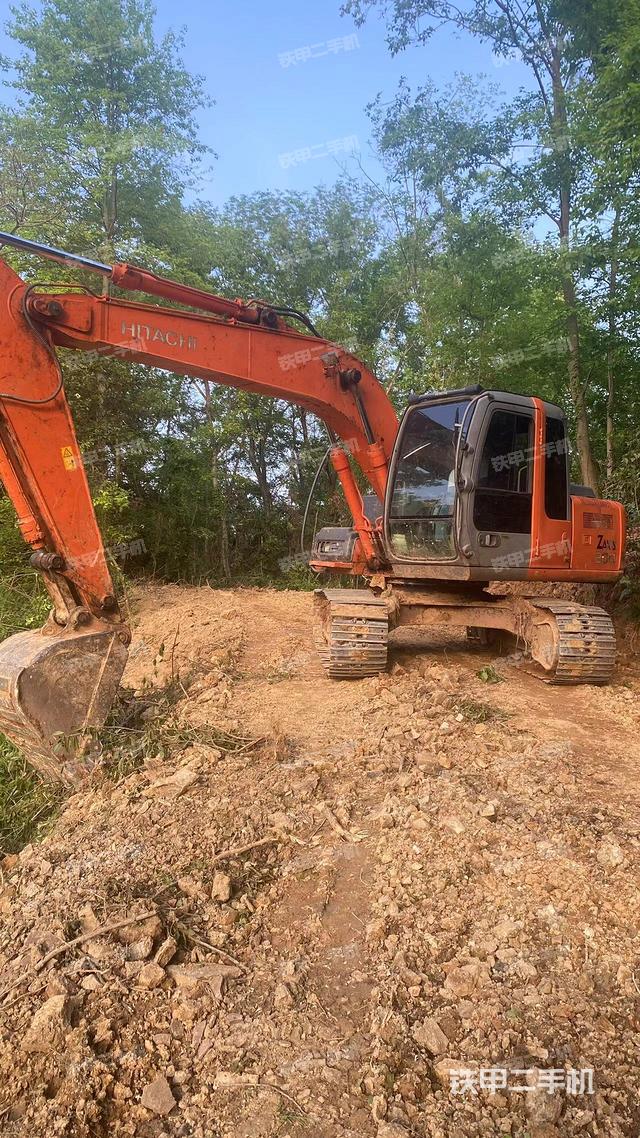 日立ZX120挖掘机