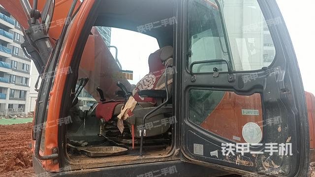 驾驶室整体（整机外观）