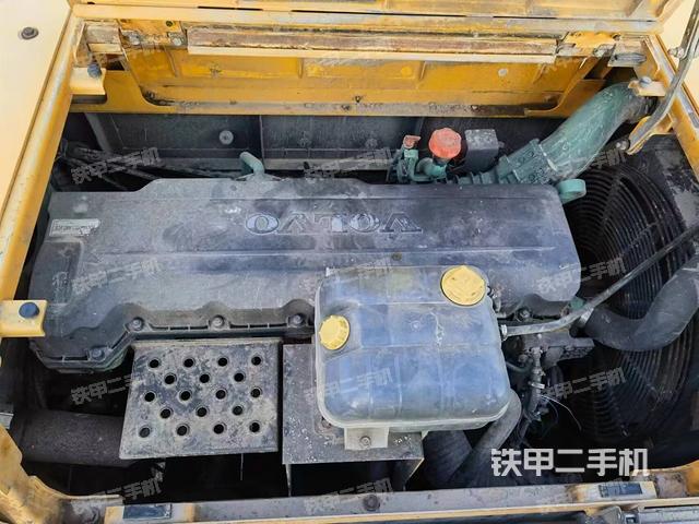 发动机整体俯视（整机外观）