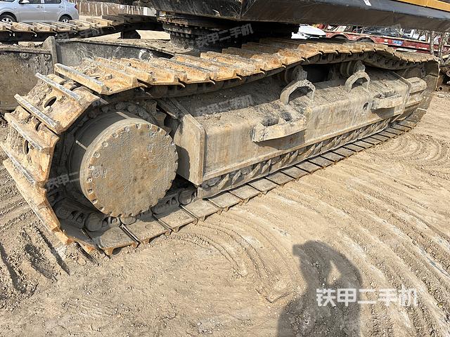 单侧履带整体（整机外观）