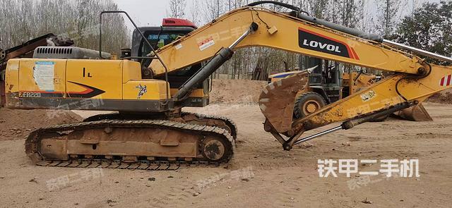 驾驶室整体（整机外观）