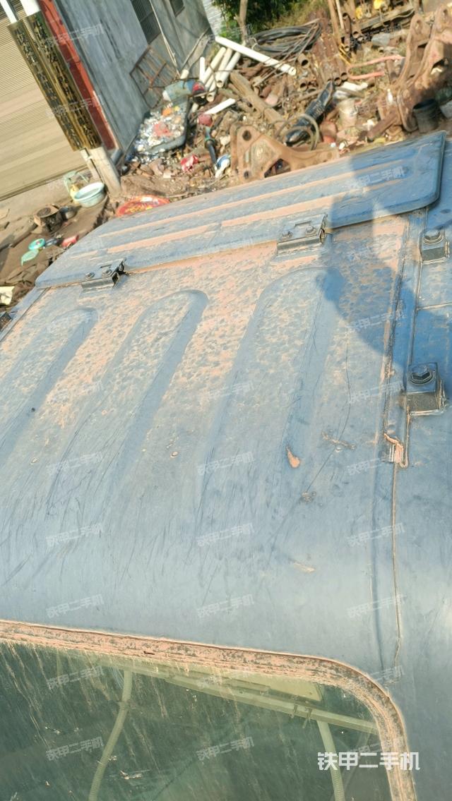 駕駛室頂部俯視（上車部件）