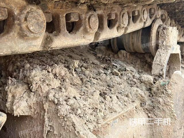 单侧履带整体（整机外观）