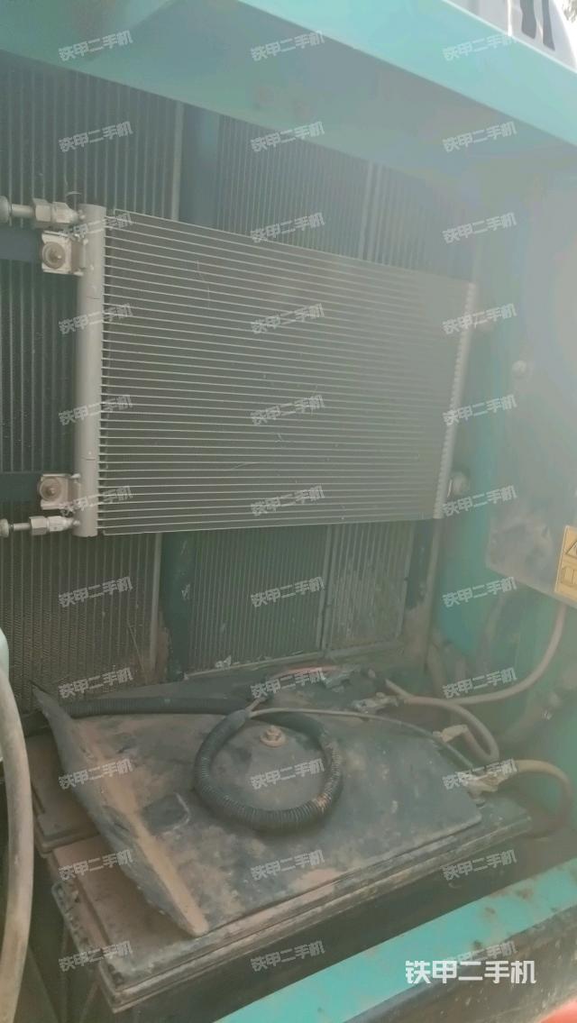 散熱器正面（大件艙室）