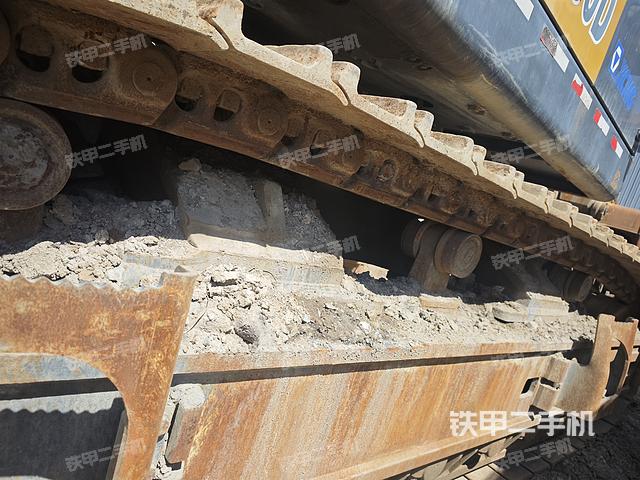 单侧履带整体（整机外观）