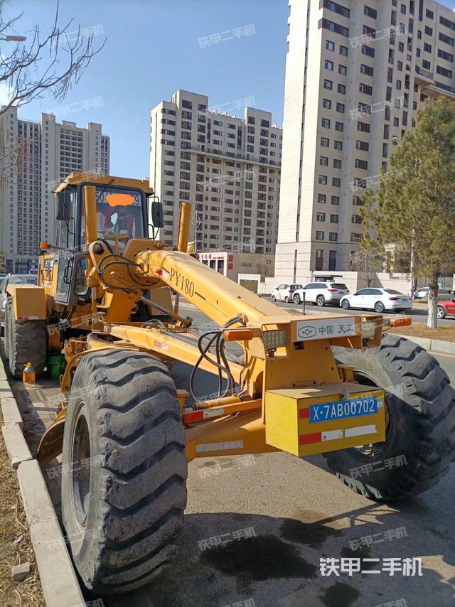 整机右侧（设备外观及核心部件）