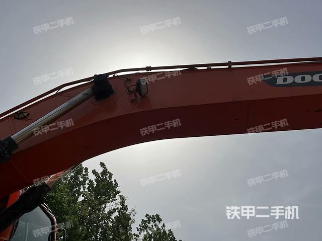 大臂整體?右側(cè)(工作和回轉(zhuǎn)裝置) 大臂整體?右側(cè)(工作和回轉(zhuǎn)裝置)