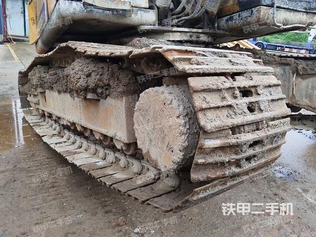 单侧履带整体（整机外观）