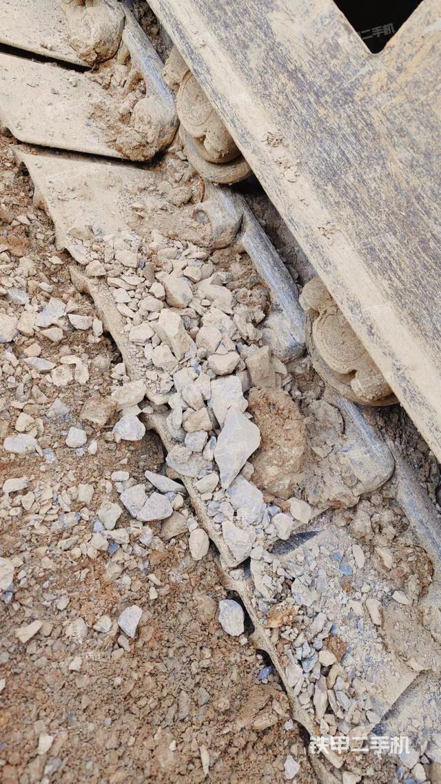 单侧履带整体（整机外观）