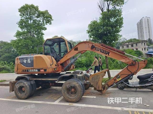 单侧履带整体（整机外观）