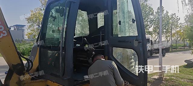 驾驶室整体（整机外观）