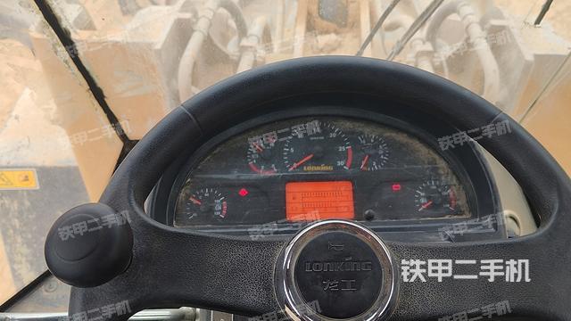 驾驶室操作台（整机外观及大件）