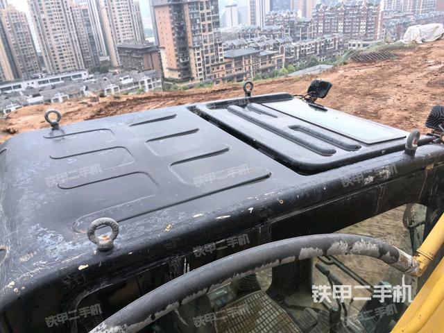 駕駛室頂部俯視（上車部件）