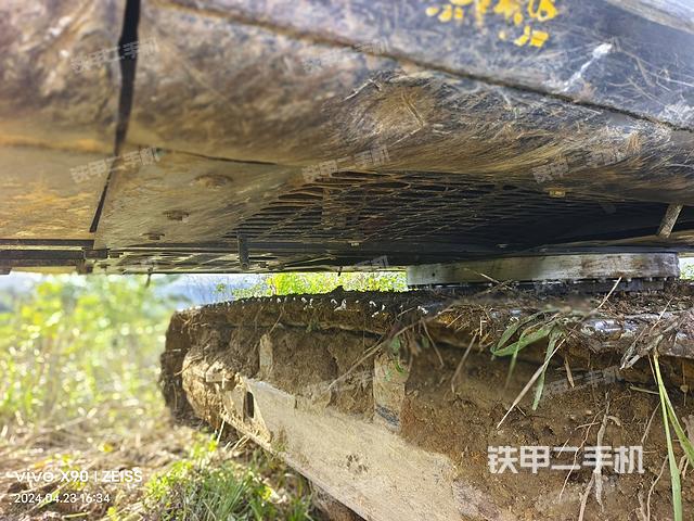 单侧履带整体（整机外观）