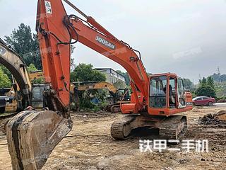 日照斗山DH215-9E挖掘机实拍图片