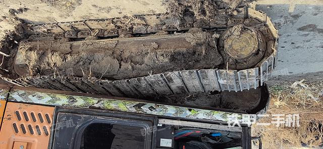 单侧履带整体（整机外观）