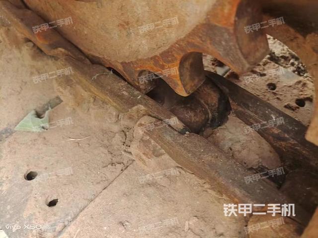 单侧履带整体（整机外观）