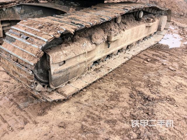 右側(cè)履帶整體（行走機構(gòu)）