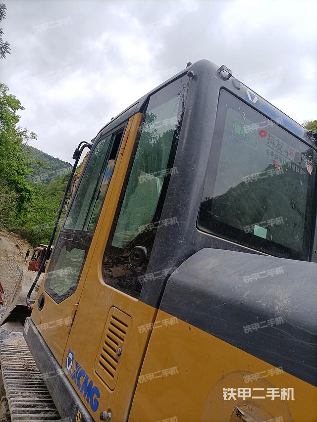 驾驶室整体（整机外观）