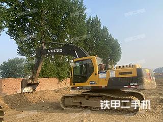 北京沃尔沃EC240BLC挖掘机实拍图片