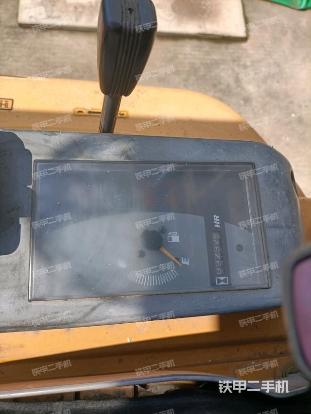 座椅左側(cè)控制臺/音響/含左手柄（駕駛室部分）