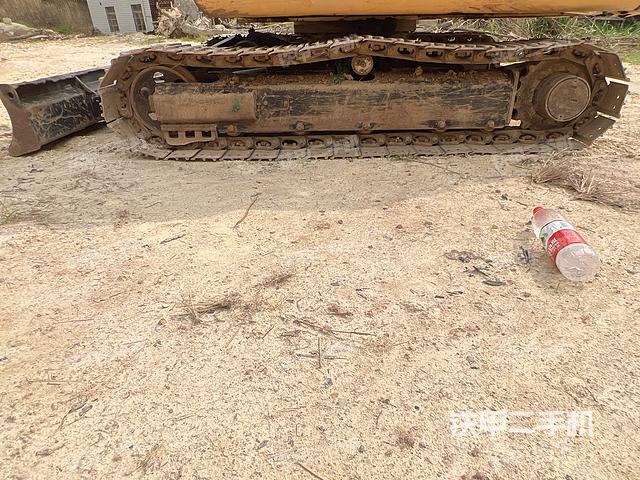 单侧履带整体（整机外观）