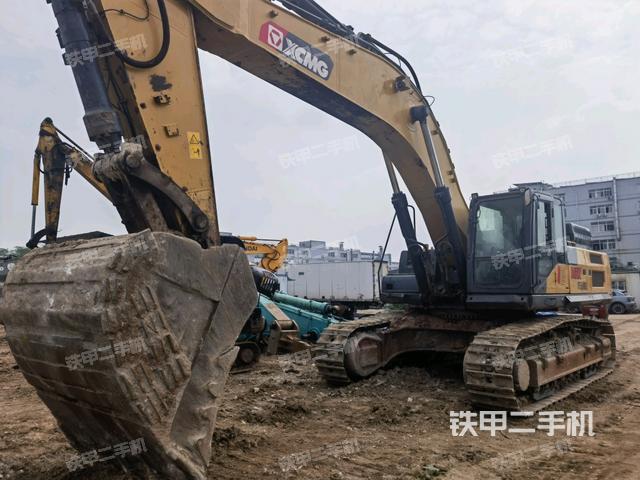 徐工XE550DK挖掘機(jī)