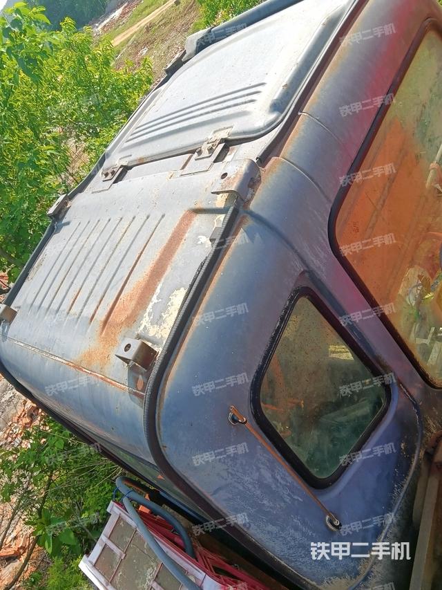 駕駛室頂部俯視(上車部件) 駕駛室頂部俯視(上車部件)