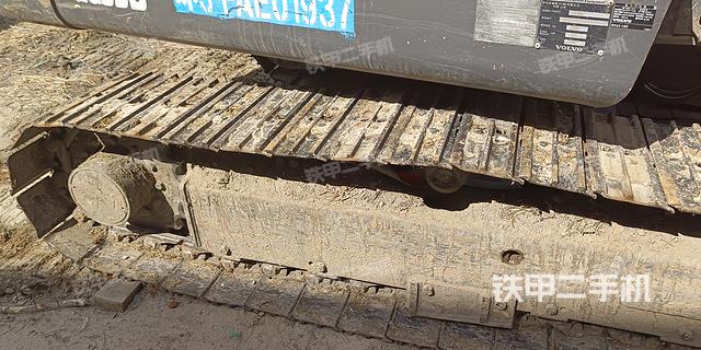 单侧履带整体（整机外观）