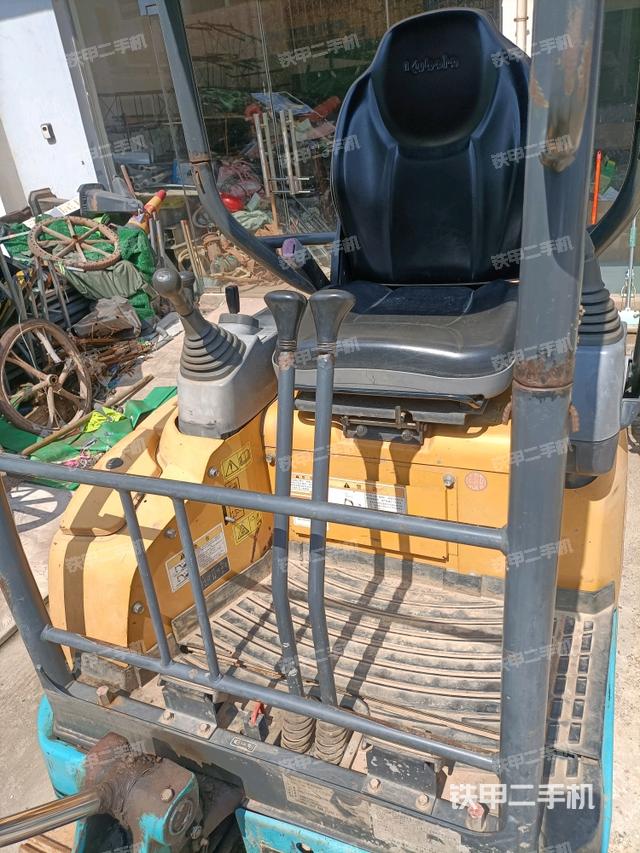 頂棚整體（駕駛室部分）