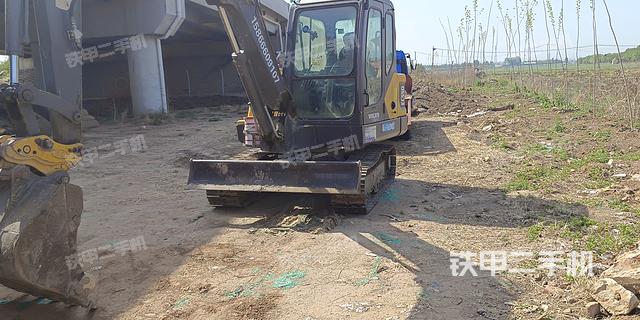 沃尔沃EC55D挖掘机