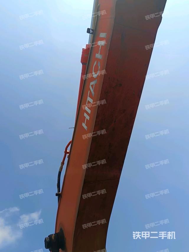 小臂整體右前(工作和回轉(zhuǎn)裝置) 小臂整體右前(工作和回轉(zhuǎn)裝置)