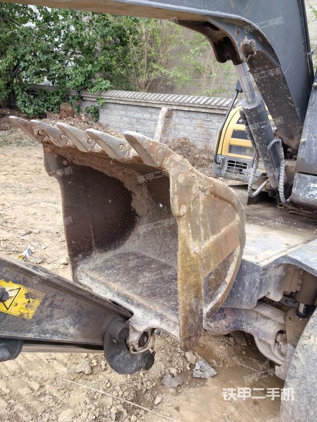 鏟斗45度（工作和回轉(zhuǎn)裝置）