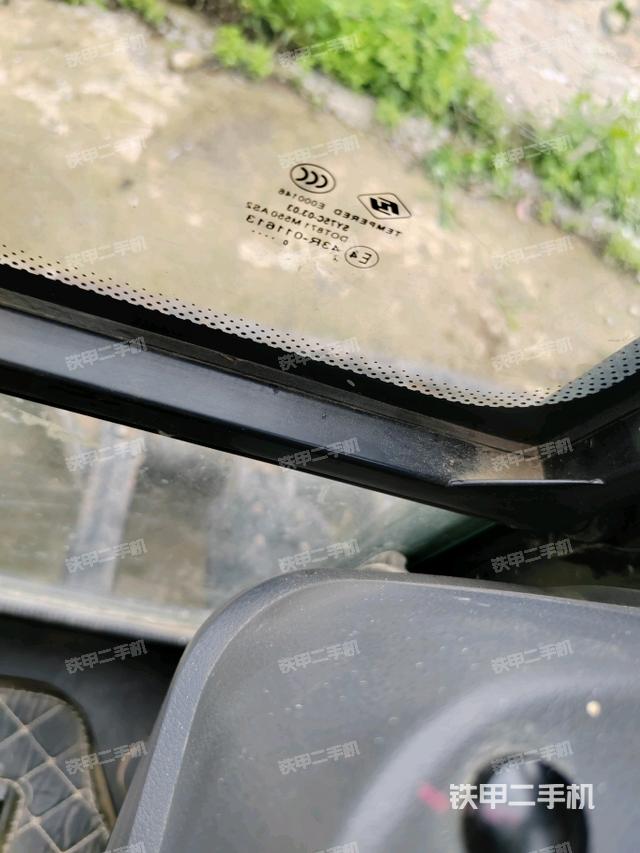 后窗玻璃角標(biāo)（駕駛室部分）