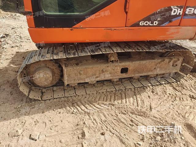 单侧履带整体（整机外观）