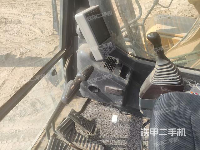 驾驶室整体（整机外观）