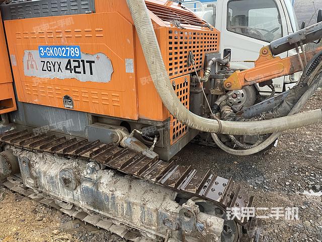 整机右侧（设备外观及核心部件）