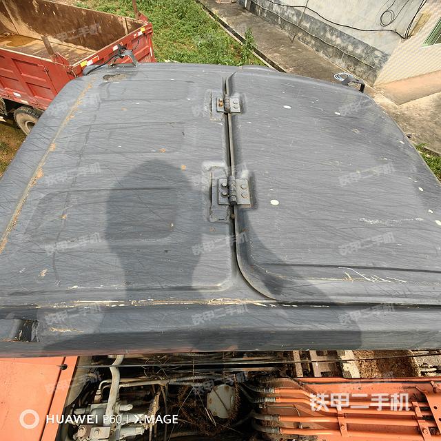 驾驶室顶部（整机外观）